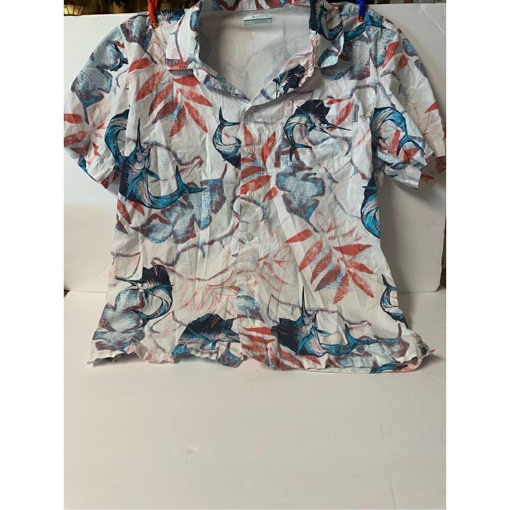 Columbia fishing short sleeve button down shirt